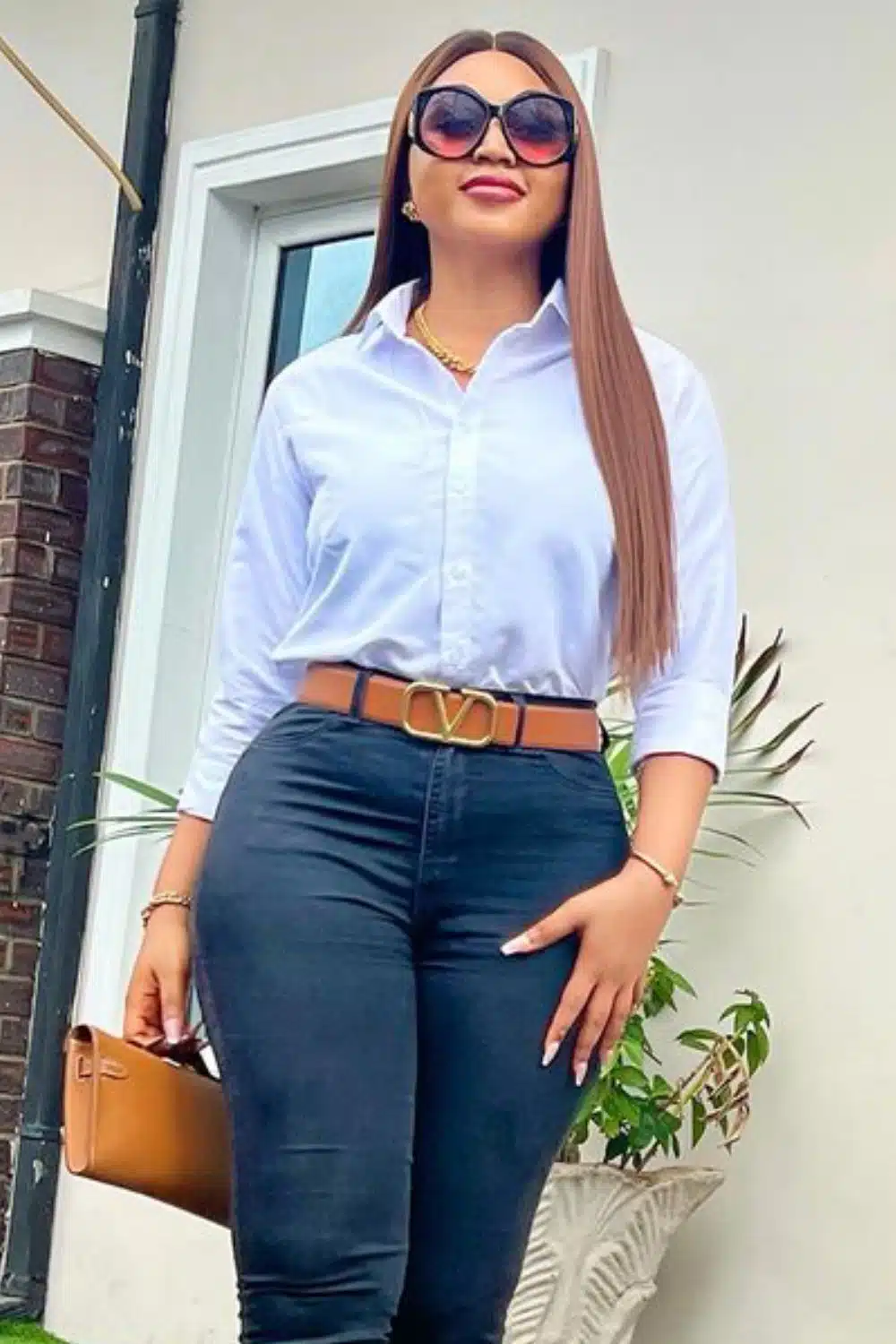 “Come out for governorship, we’ll support you” – Reactions as Regina Daniels visits Asaba Specialist hospital alone